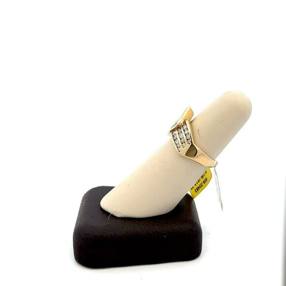 10K Yellow Gold & 1ctw (35 diamonds) Diamond 3 Row Channel Set Size 7.25 Ring - Picture 3 of 6